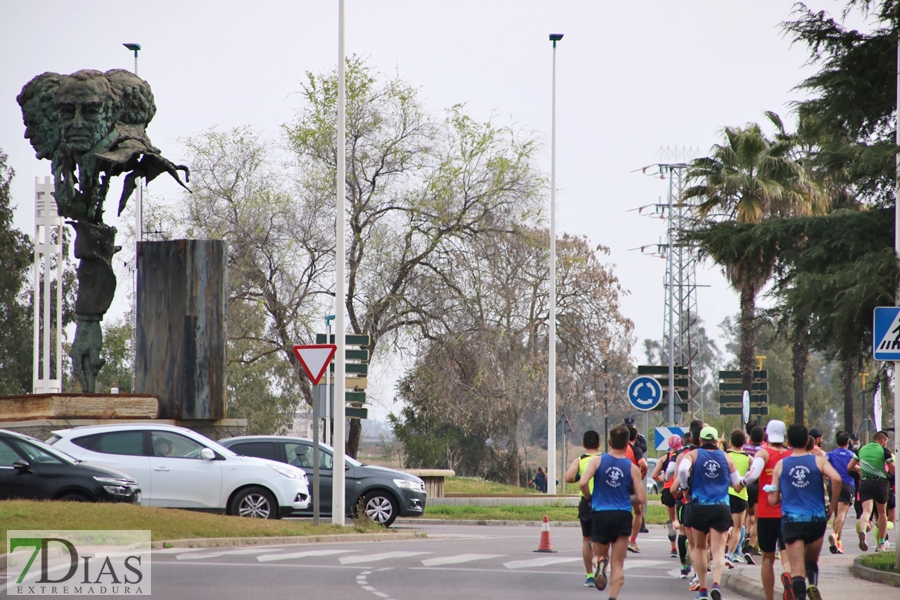 Imágenes de que deja la Maratón y Media Maratón Ciudad de Badajoz