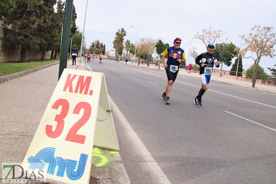 Imágenes de que deja la Maratón y Media Maratón Ciudad de Badajoz