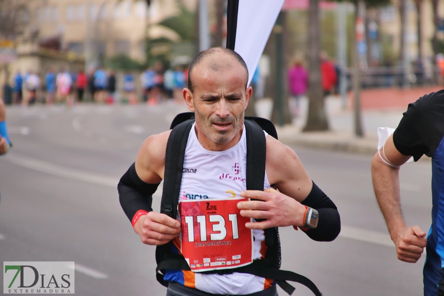 Imágenes de que deja la Maratón y Media Maratón Ciudad de Badajoz