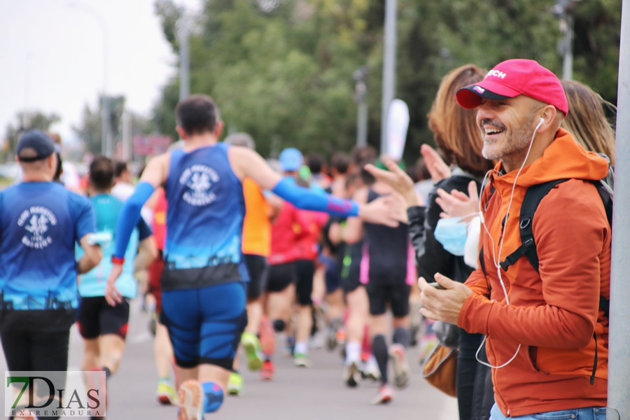 Imágenes de que deja la Maratón y Media Maratón Ciudad de Badajoz