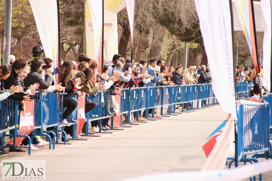 Imágenes de que deja la Maratón y Media Maratón Ciudad de Badajoz