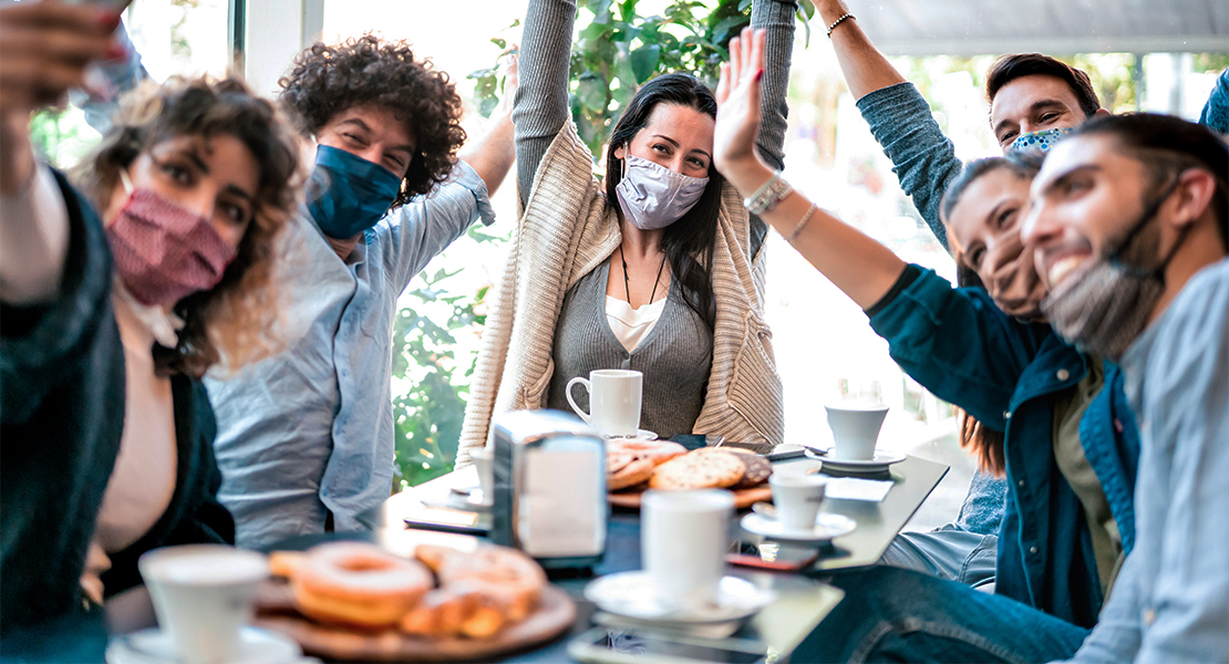 Este jueves se debate el fin de la mascarilla en interiores en España