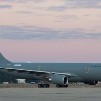 Un avión del Ejército de Aire se estrena trayendo huérfanos ucranianos a España