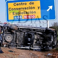 Un muerto y cuatro heridos en un trágico accidente en Almendralejo