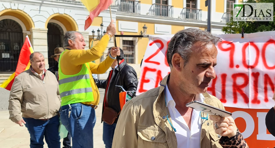 VOX desmiente cualquier rumor y sigue sin líder autonómico en Extremadura