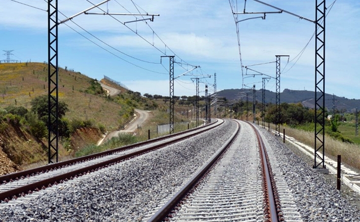 Contrato de suministro y transporte de carril para la alta velocidad de Extremadura