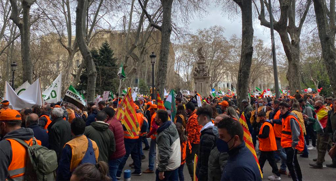 REPOR - Miles de extremeños se manifiestan en Madrid por el futuro del mundo rural