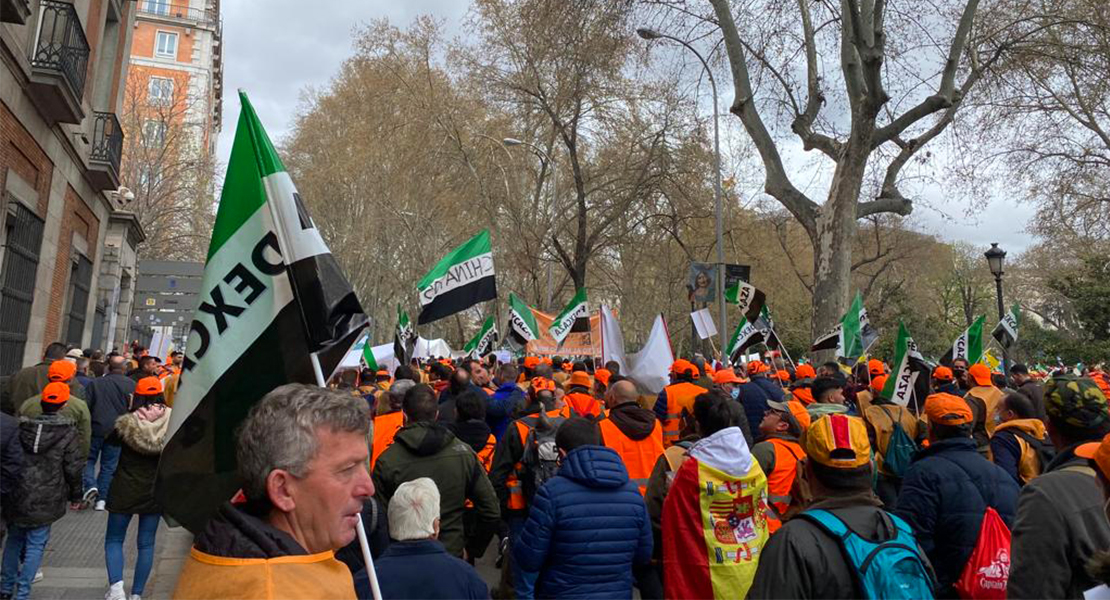 REPOR - Miles de extremeños se manifiestan en Madrid por el futuro del mundo rural