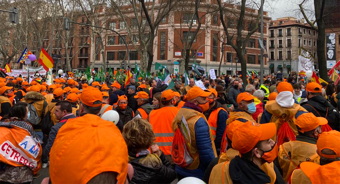 REPOR - Miles de extremeños se manifiestan en Madrid por el futuro del mundo rural