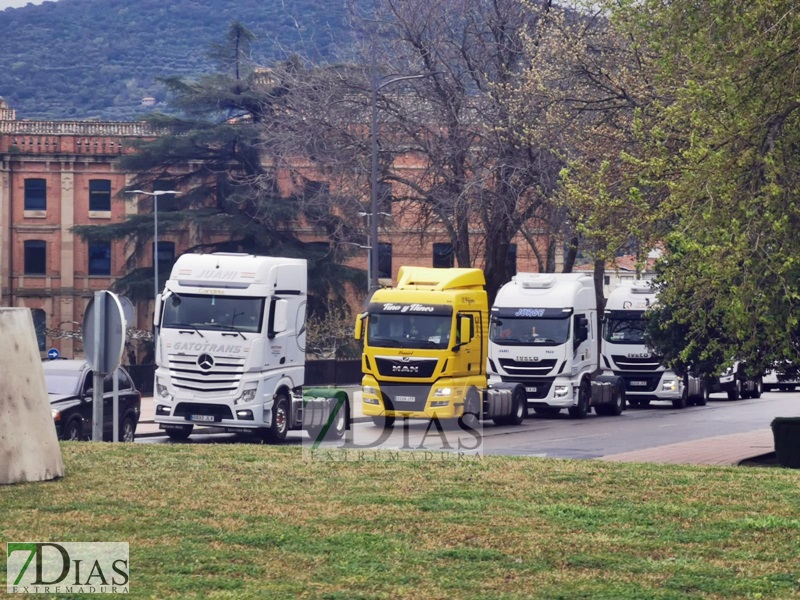 Cientos de transportistas toman las calles de Plasencia