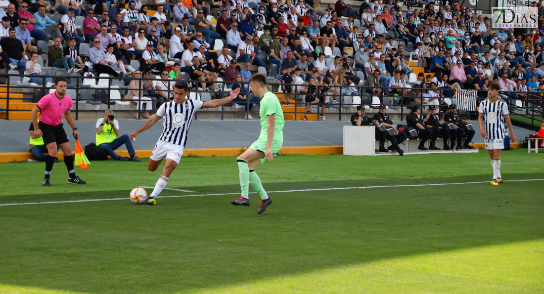 Imágenes del CD. Badajoz 1 - 0 Bilbao Athletic