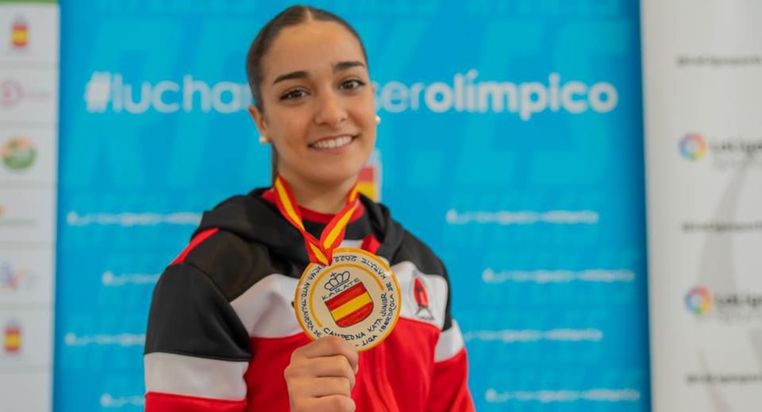 La extremeña Paola García se cuelga el oro en la Liga Nacional de Kárate