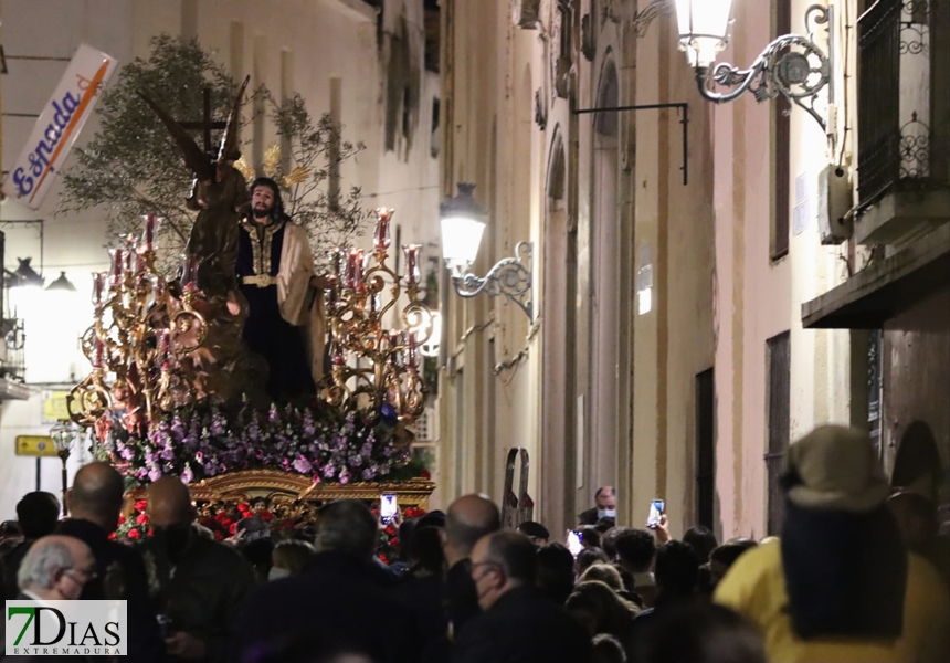 Revive los mejores momentos del Lunes Santo en Badajoz