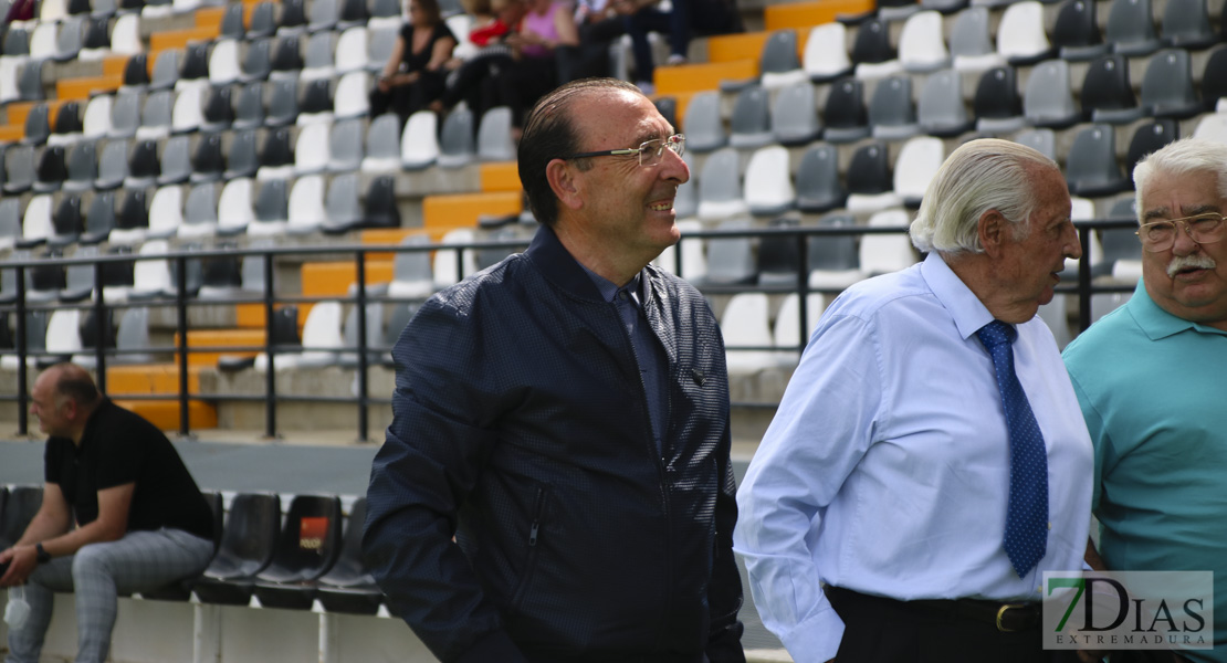 Homenaje blanquinegro a los héroes que ascendieron a Segunda