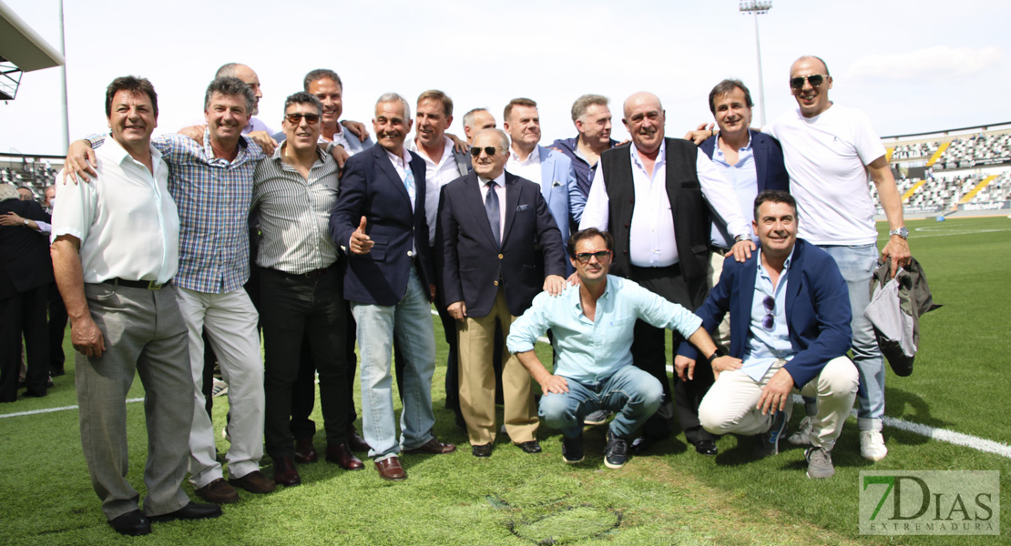 Homenaje blanquinegro a los héroes que ascendieron a Segunda