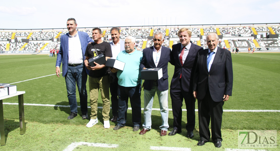 Homenaje blanquinegro a los héroes que ascendieron a Segunda