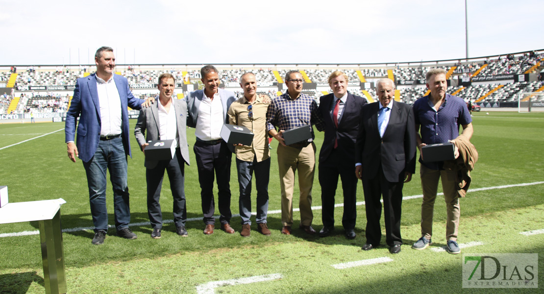 Homenaje blanquinegro a los héroes que ascendieron a Segunda