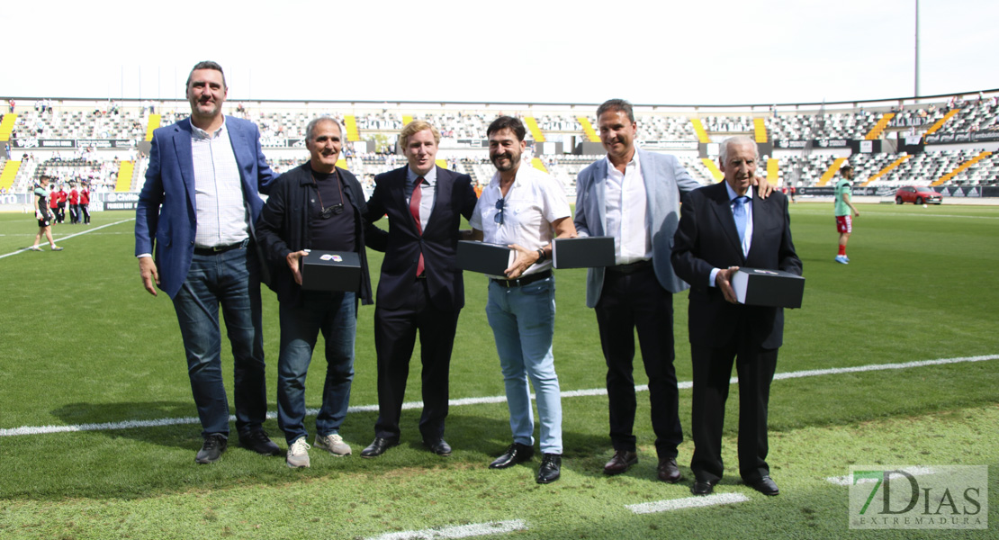 Homenaje blanquinegro a los héroes que ascendieron a Segunda