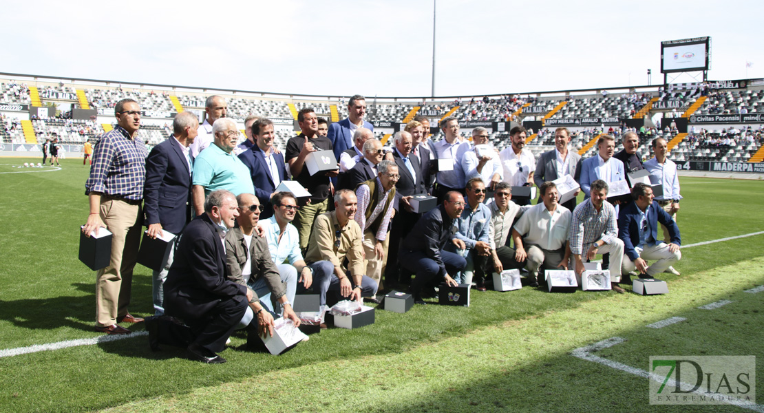 Homenaje blanquinegro a los héroes que ascendieron a Segunda