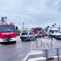 Choque frontal en la carretera EX – 351