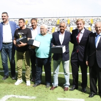 Homenaje blanquinegro a los héroes que ascendieron a Segunda