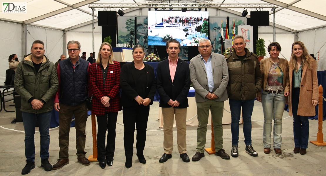 Queda inaugurado el 17º Certamen Gastronómico del Cerdo Ibérico de Barcarrota