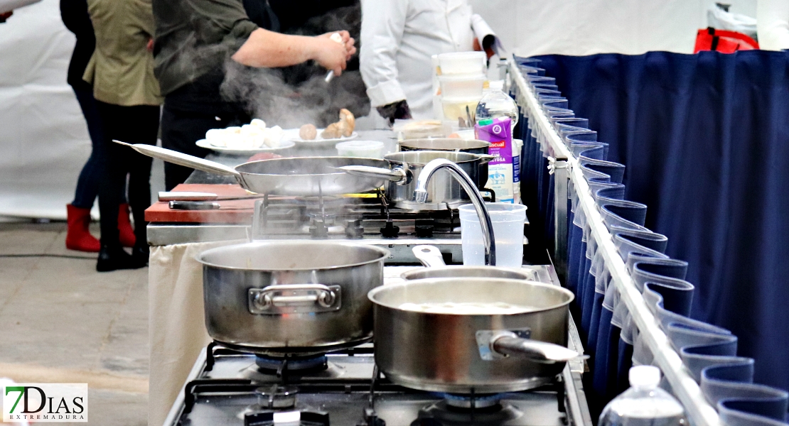 Queda inaugurado el 17º Certamen Gastronómico del Cerdo Ibérico de Barcarrota