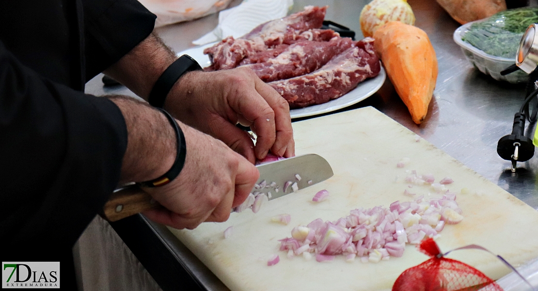 Queda inaugurado el 17º Certamen Gastronómico del Cerdo Ibérico de Barcarrota