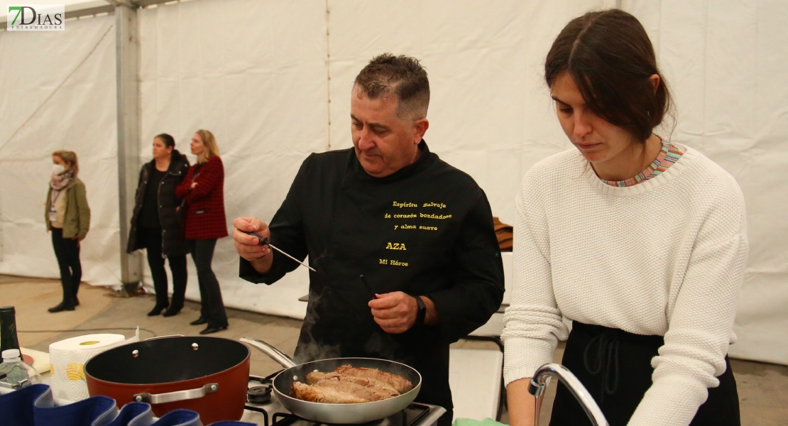 Queda inaugurado el 17º Certamen Gastronómico del Cerdo Ibérico de Barcarrota