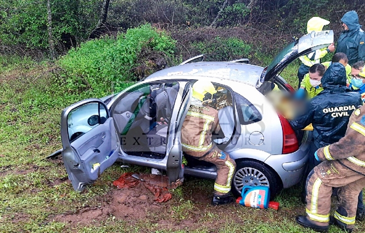 Sufre un accidente y es rescatada por los bomberos del SEPEI