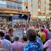 Felicitan a las comparsas que han conquistado al público en la cabalgata del Carnaval de Cádiz