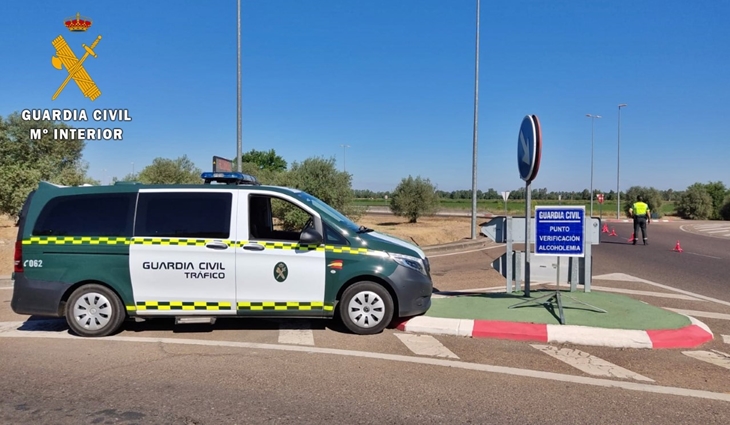 Conduce drogado y se salta un control en la autovía A-5 a su paso por Extremadura