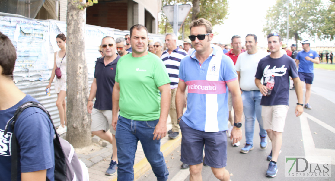 Imágenes de la tractorada del campo extremeño a su llegada a Badajoz