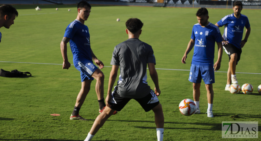 Imágenes del inicio de la pretemporada del CD. Badajoz