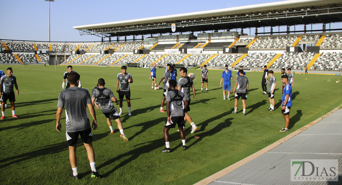 Imágenes del inicio de la pretemporada del CD. Badajoz