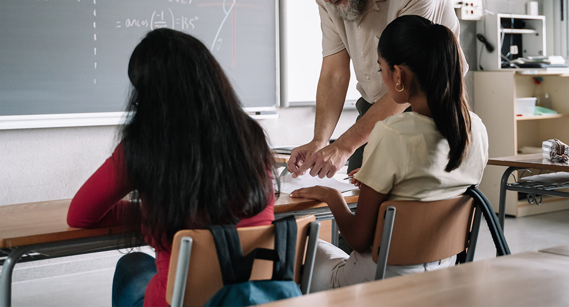 El Gobierno dará 100 euros mensuales a estos alumnos durante el próximo curso