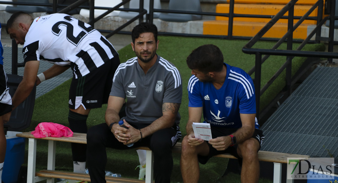 Imágenes del partido de presentación del CD. Badajoz frente al Córdoba