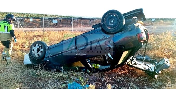 Bomberos del CPEI excarcelan a una mujer en la EX-300 (BA)