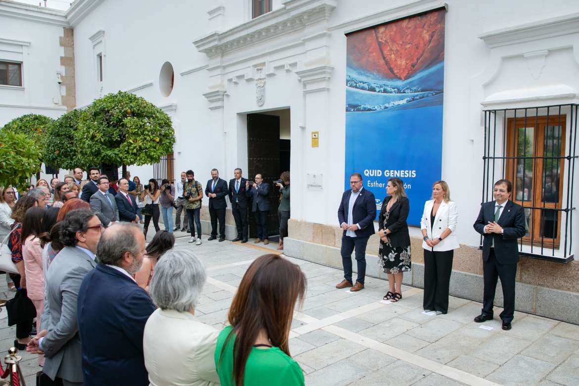 Rinden un homenaje a las víctimas del terrorismo en Mérida