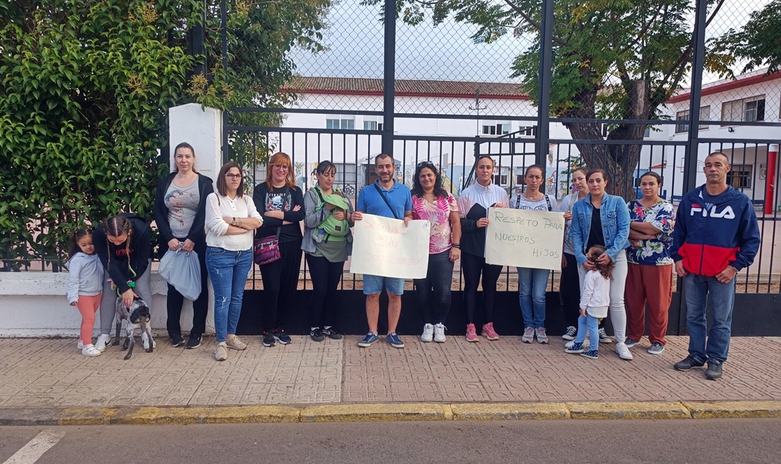 Los niños regresan a las aulas en el CEIP Ntra. Sra. de la Soledad de San roque (Badajoz)