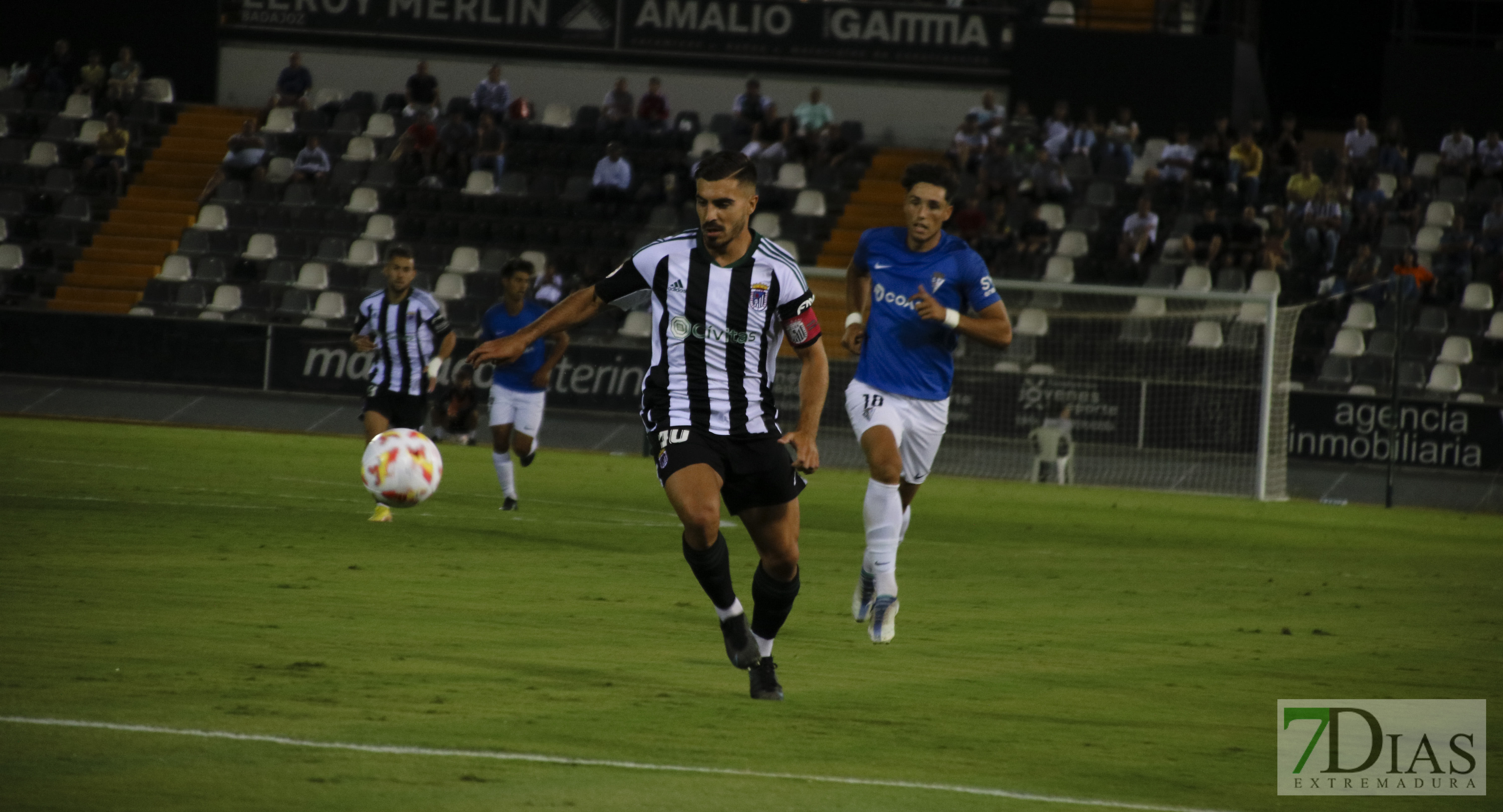 Imágenes del CD. Badajoz 1 - 1 San Fernando CD.