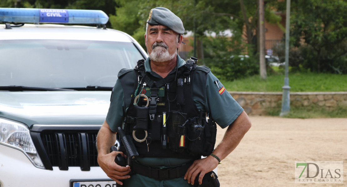 Exhibición de medios de la Guardia Civil para los usuarios de Aexpainba