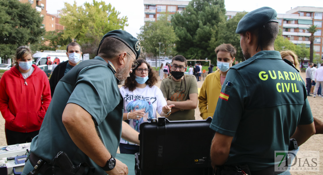 Exhibición de medios de la Guardia Civil para los usuarios de Aexpainba