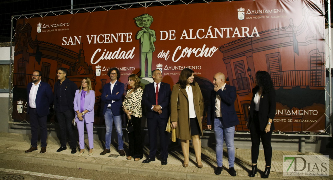 Inauguración multitudinaria de la Feria de San Miguel en San Vicente de Alcántara