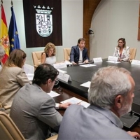 La ministra anuncia la electrificación de la línea Humanes - Plasencia