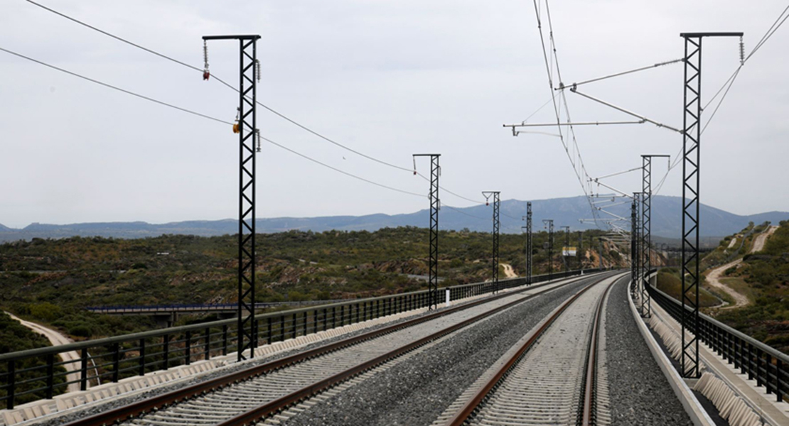 Una incidencia en las infraestructuras retrasa de nuevo el tren extremeño