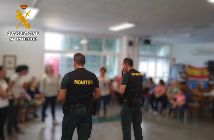 Clases de defensa personal para mujeres en la localidad de Aldea del Cano (Cáceres)