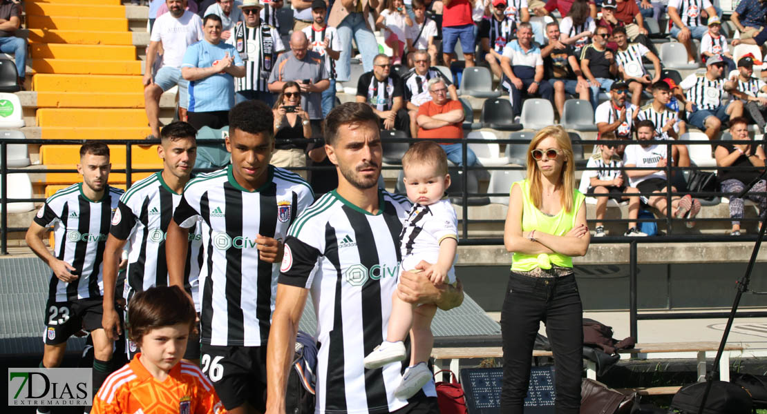 Imágenes del CD. Badajoz 2 - 1 AD Ceuta FC