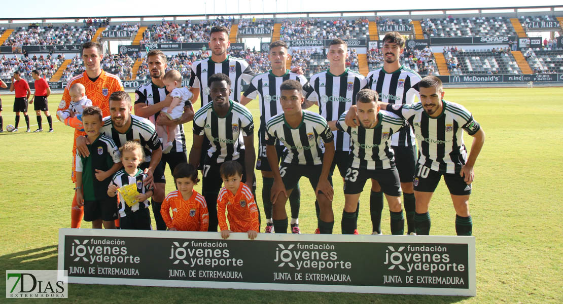 Imágenes del CD. Badajoz 2 - 1 AD Ceuta FC