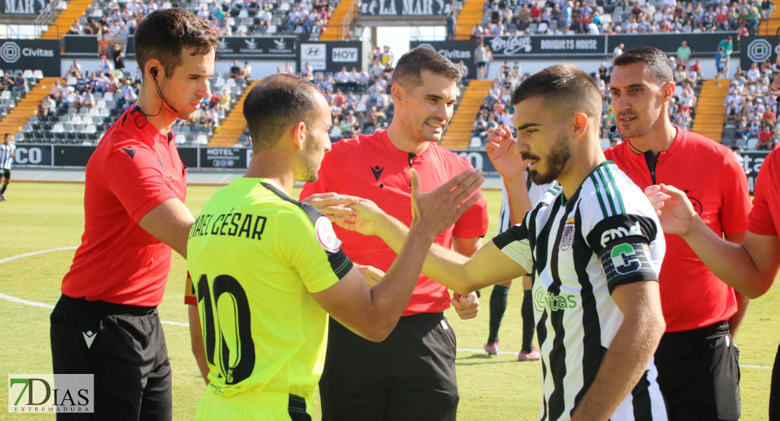 Imágenes del CD. Badajoz 2 - 1 AD Ceuta FC